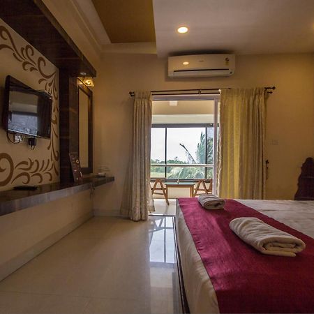 Luisa By The Sea Suites & Sea Front Rooms Mobor Exteriör bild
