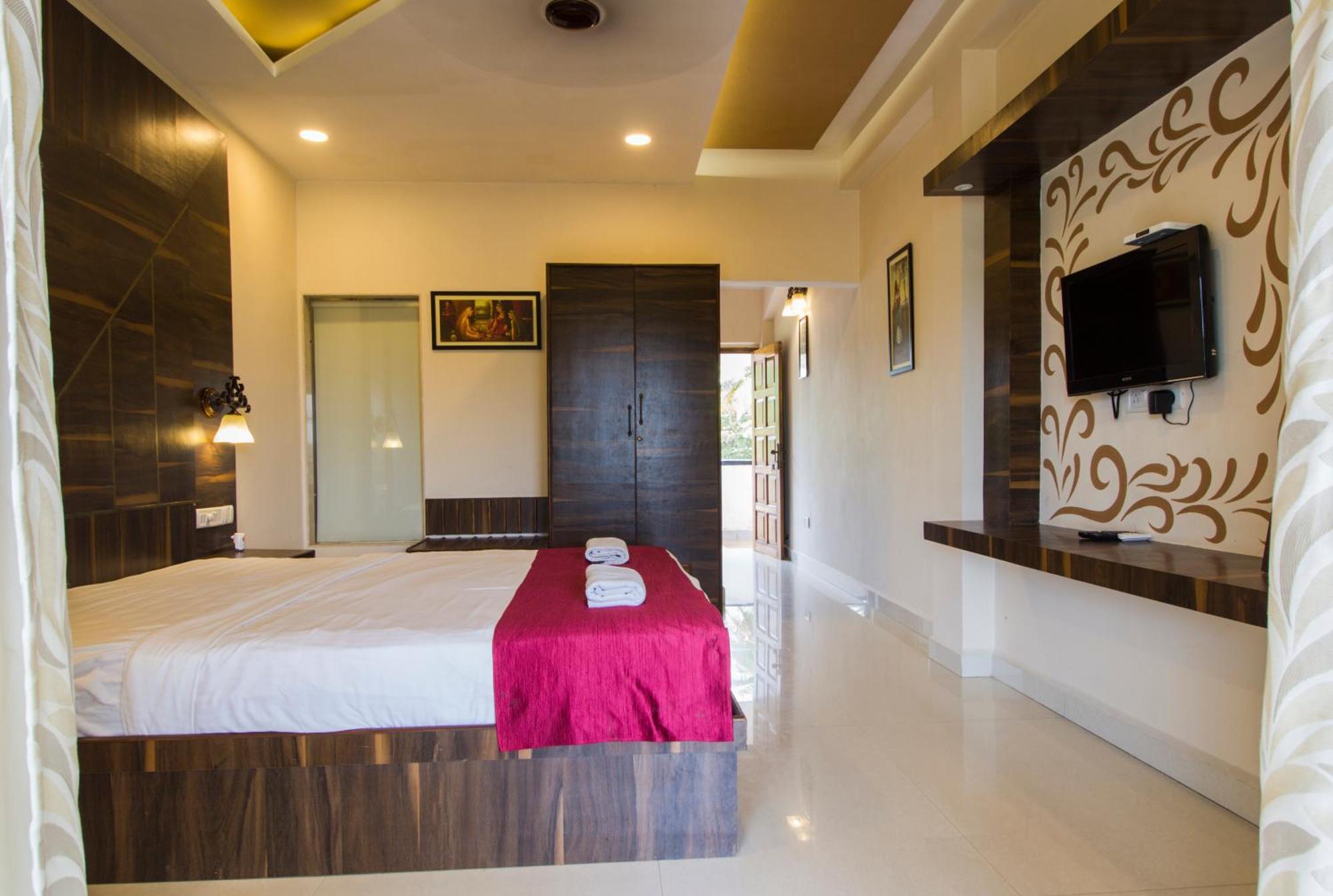 Luisa By The Sea Suites & Sea Front Rooms Mobor Exteriör bild