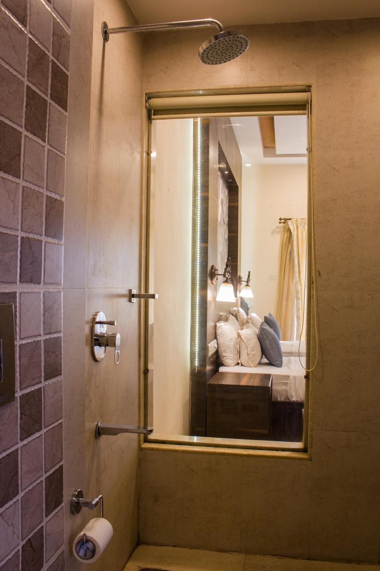 Luisa By The Sea Suites & Sea Front Rooms Mobor Exteriör bild